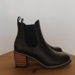 Chelsea Boots
